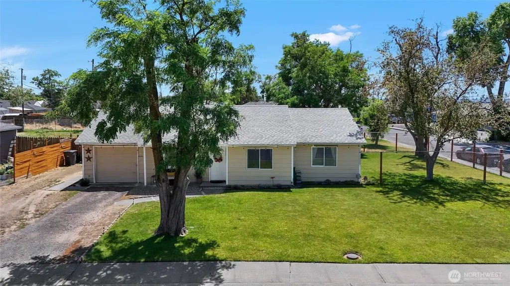 1232 Arlington Drive Moses Lake WA 98837