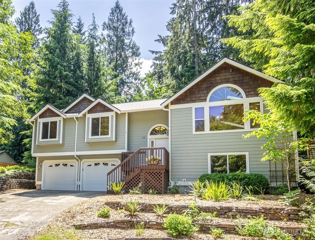 11 River Ridge Loop Bellingham WA 98229