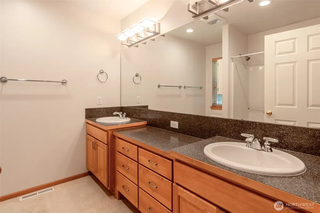 11 River Ridge Loop Bellingham WA 98229