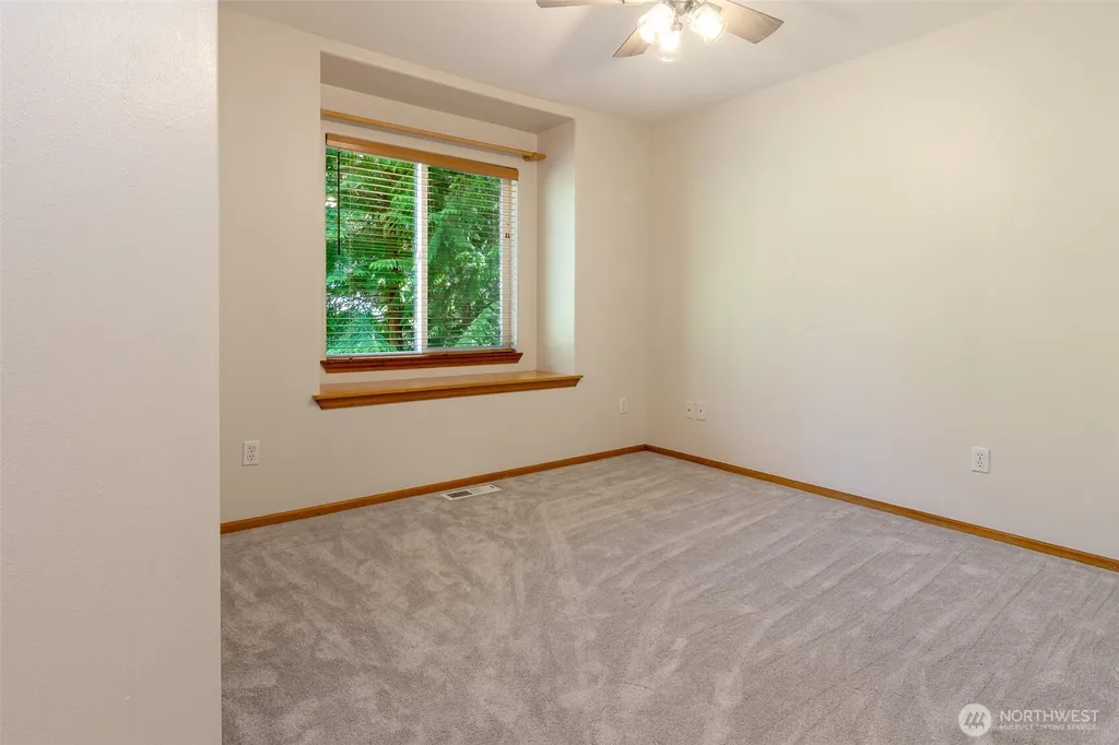 11 River Ridge Loop Bellingham WA 98229