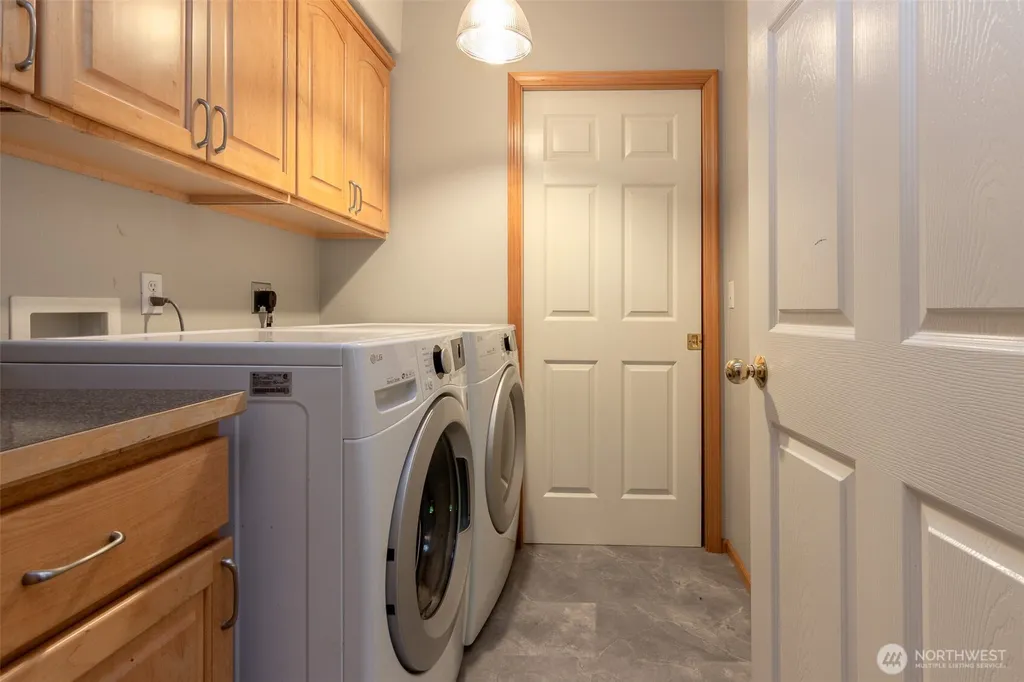 11 River Ridge Loop Bellingham WA 98229