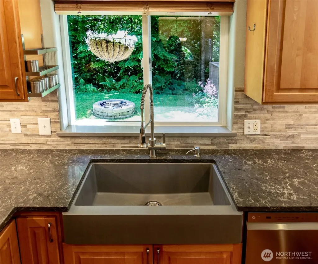 11 River Ridge Loop Bellingham WA 98229