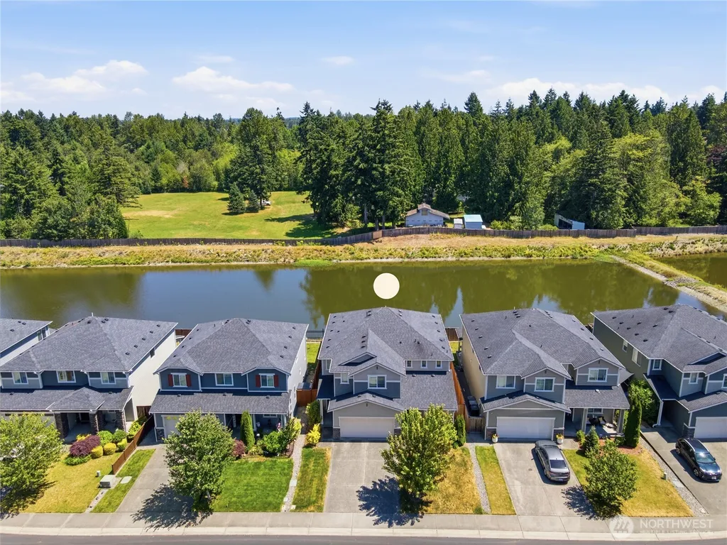 14019 63rd Avenue E Puyallup WA 98373
