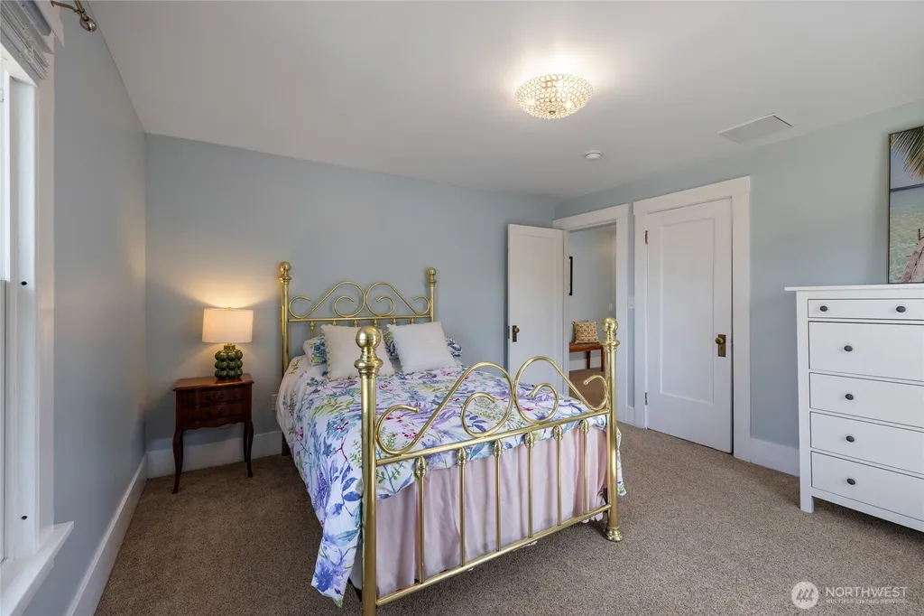 4704 N 39th Tacoma WA 98407
