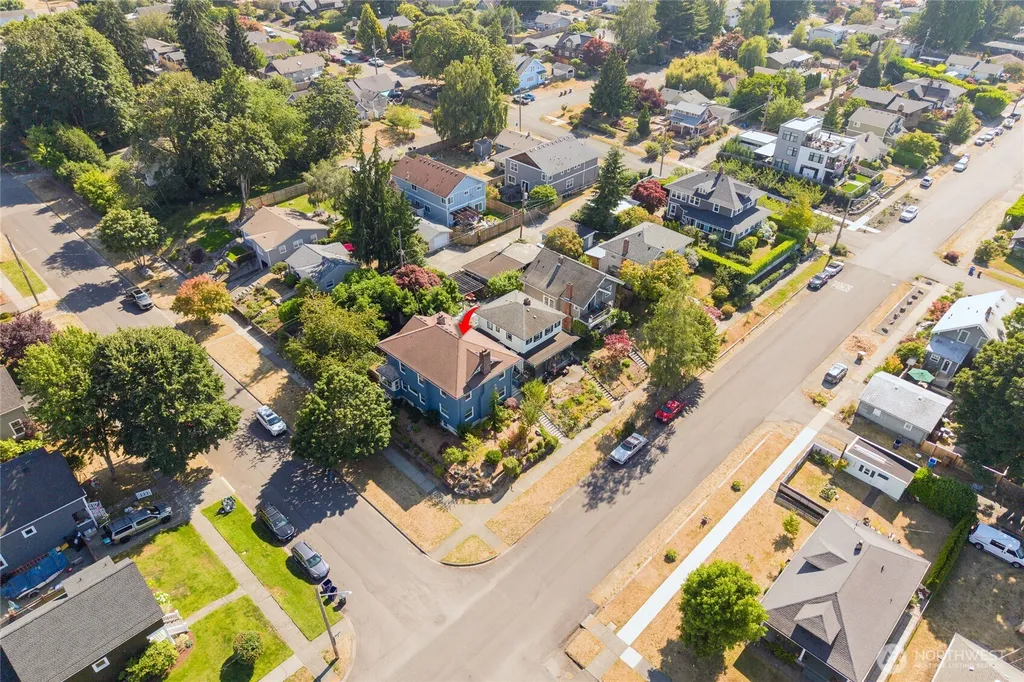 4704 N 39th Tacoma WA 98407