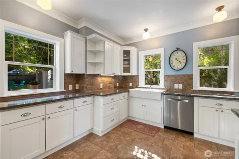 4704 N 39th Tacoma WA 98407