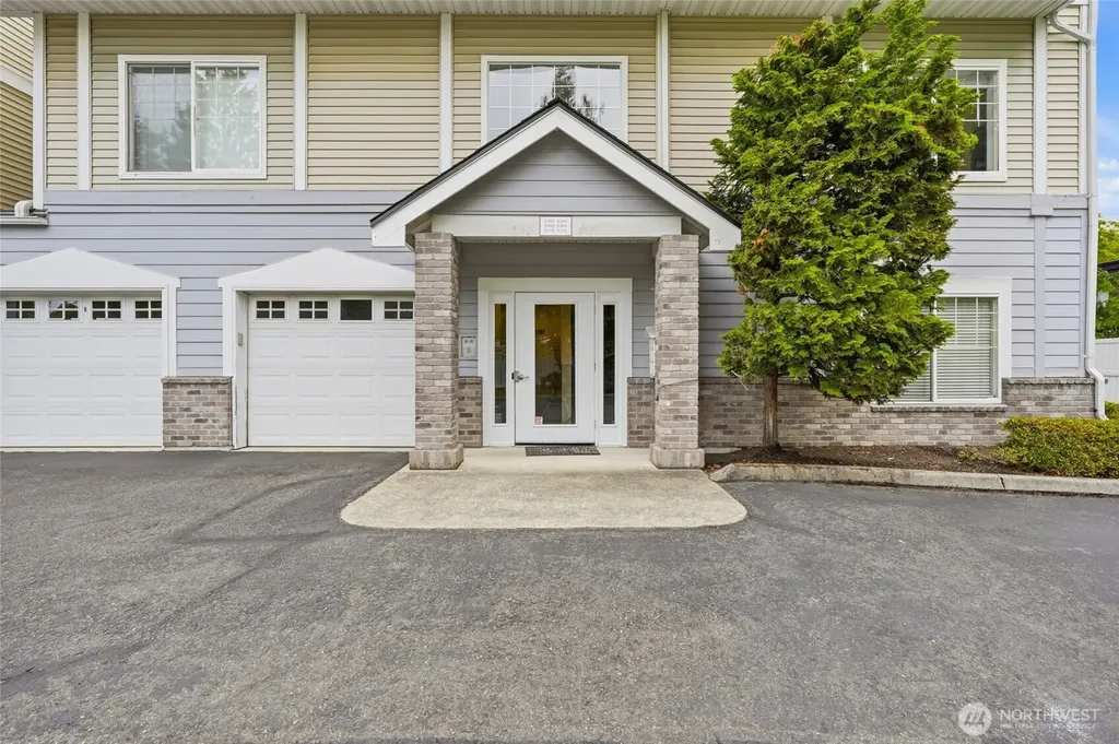 14140 SE 171st Way Renton WA 98058