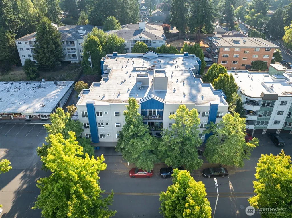 12345 Roosevelt Way NE Seattle WA 98125