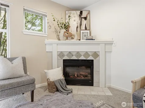 12345 Roosevelt Way NE Seattle WA 98125