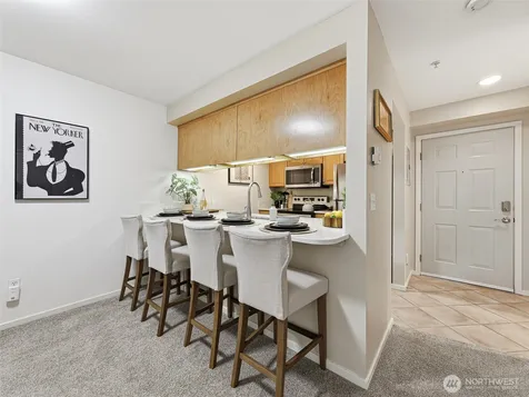 12345 Roosevelt Way NE Seattle WA 98125