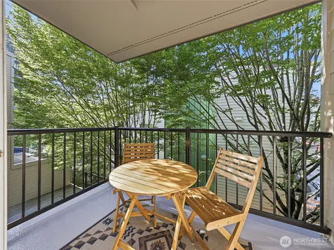 12345 Roosevelt Way NE Seattle WA 98125