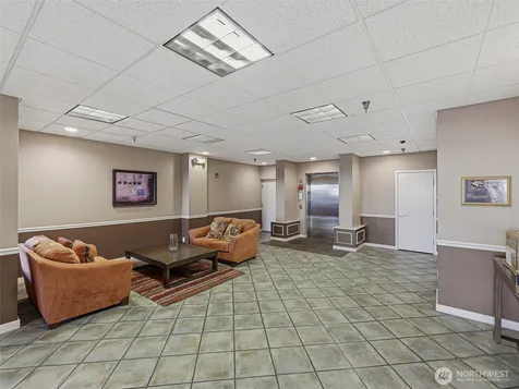 12345 Roosevelt Way NE Seattle WA 98125