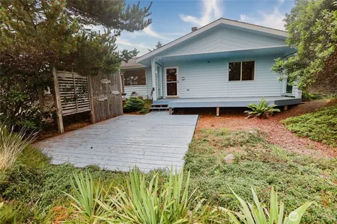 243 Octopus Avenue NE Ocean Shores WA 98569