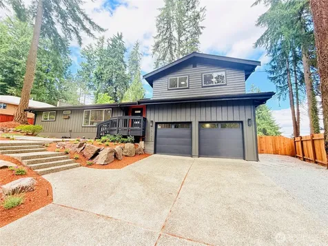 16142 SE 42 Place Bellevue WA 98006