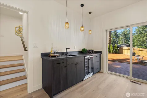 16142 SE 42 Place Bellevue WA 98006
