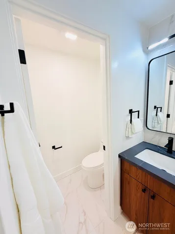 16142 SE 42 Place Bellevue WA 98006