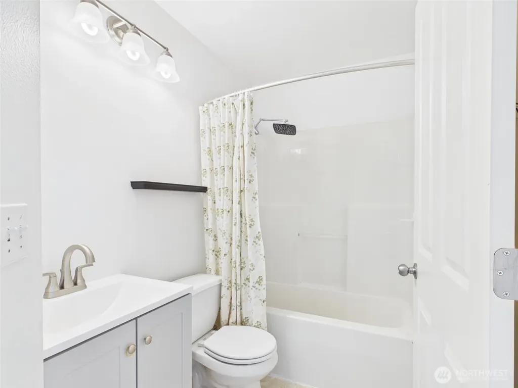 23120 SE Black Nugget Road Issaquah WA 98029