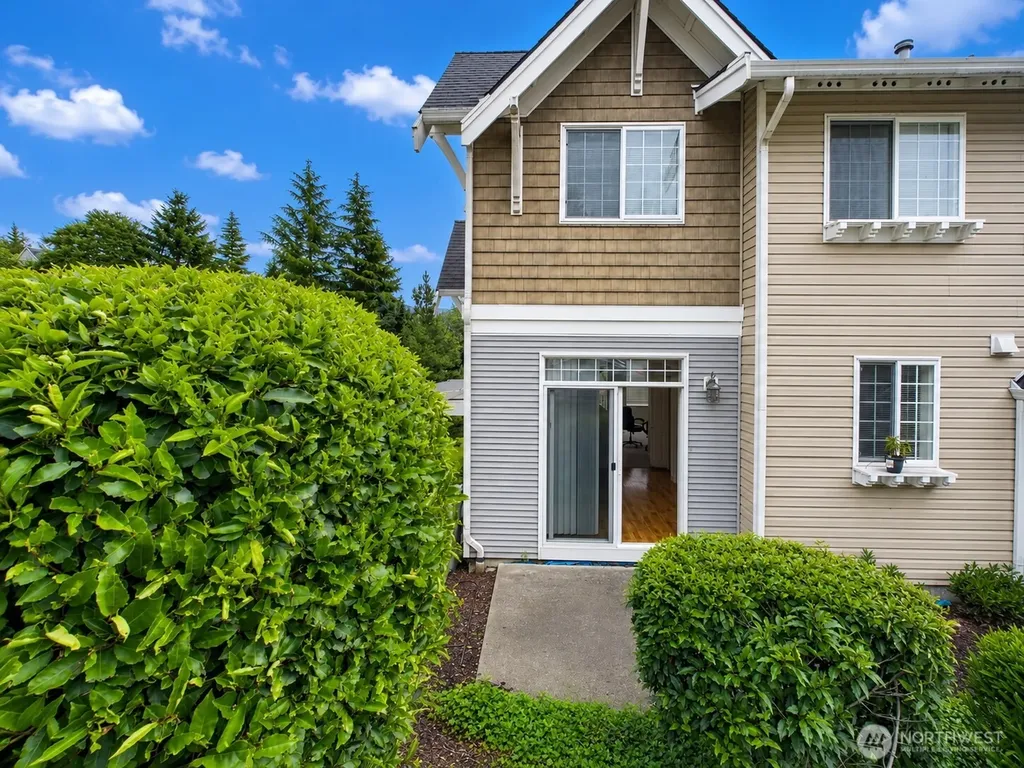 23120 SE Black Nugget Road Issaquah WA 98029