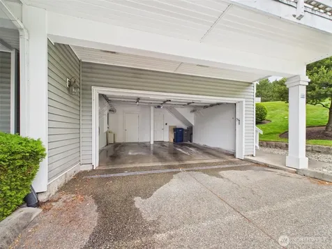 23120 SE Black Nugget Road Issaquah WA 98029