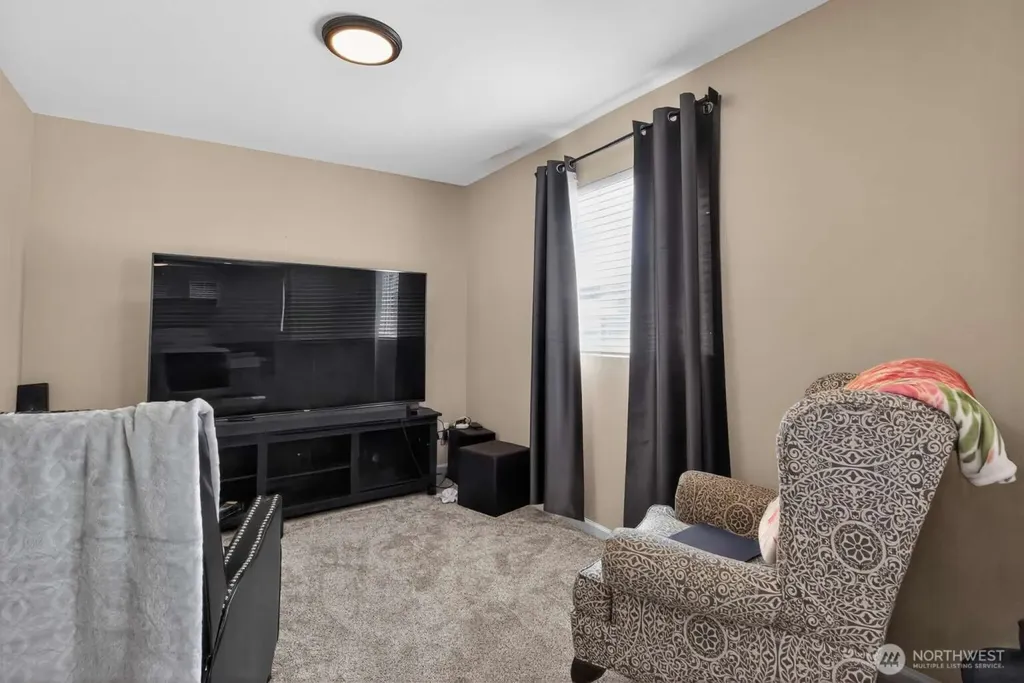 17728 93rd Avenue Puyallup WA 98375