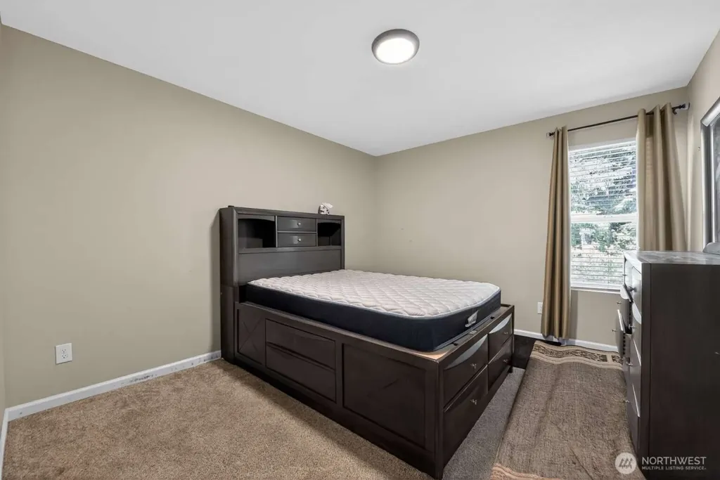 17728 93rd Avenue Puyallup WA 98375