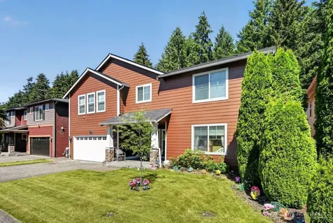 17728 93rd Avenue Puyallup WA 98375