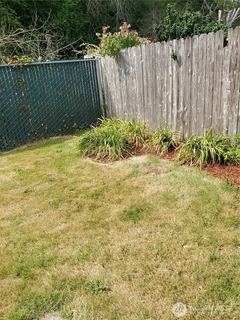 201 W Oakview Centralia WA 98531