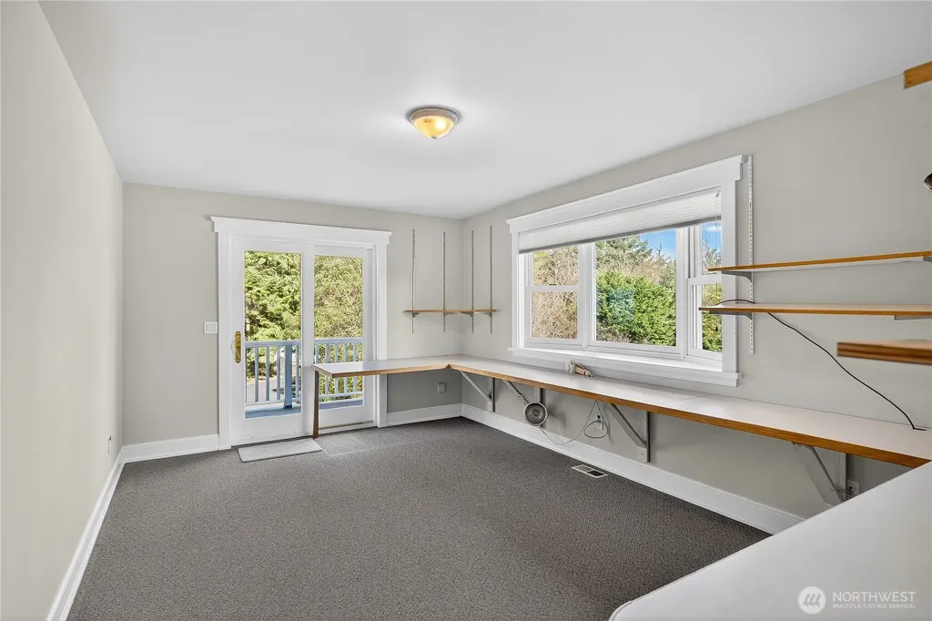 8651 Turners Bay Place Anacortes WA 98221