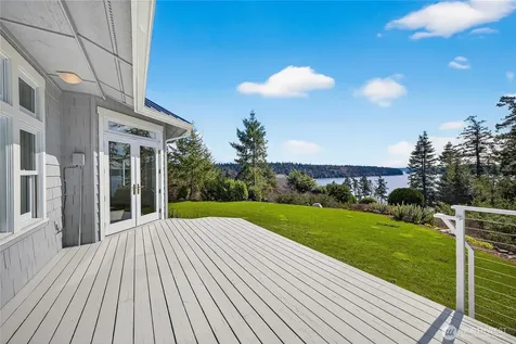 8651 Turners Bay Place Anacortes WA 98221