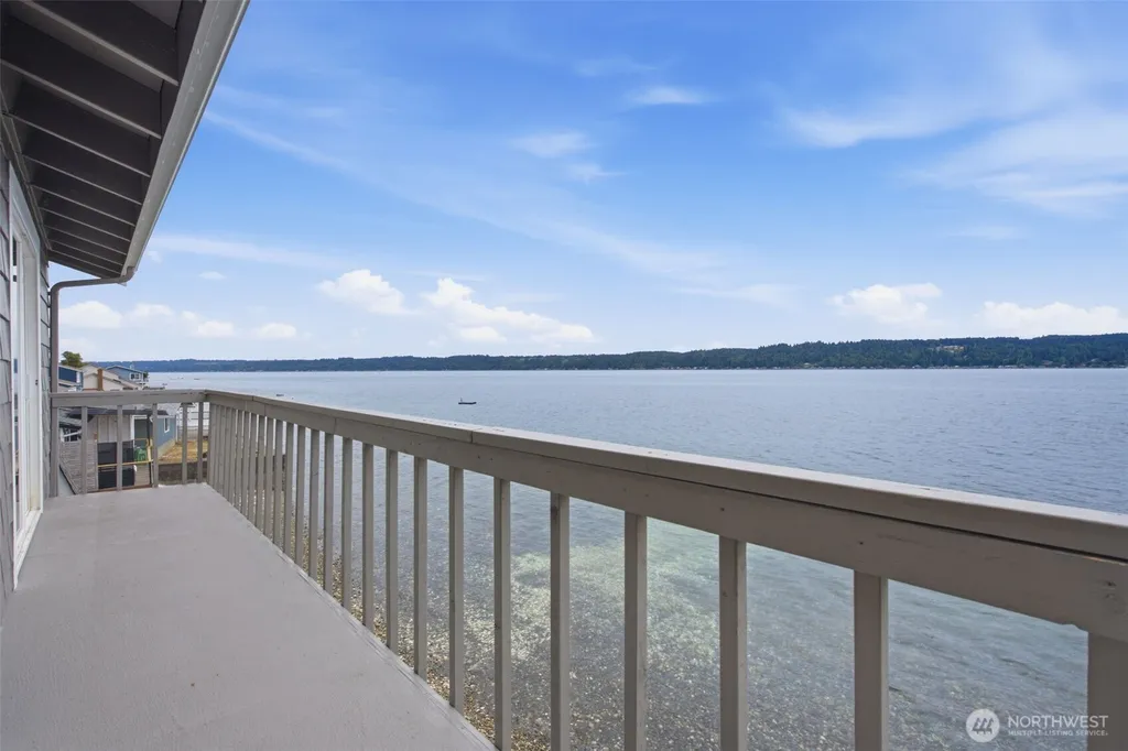 7461 NE North Shore Road Belfair WA 98528