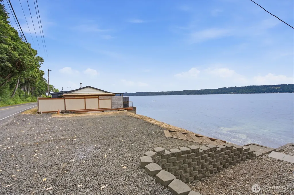 7461 NE North Shore Road Belfair WA 98528