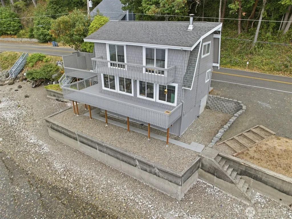7461 NE North Shore Road Belfair WA 98528