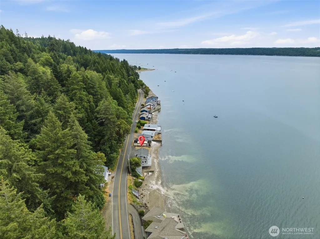 7461 NE North Shore Road Belfair WA 98528