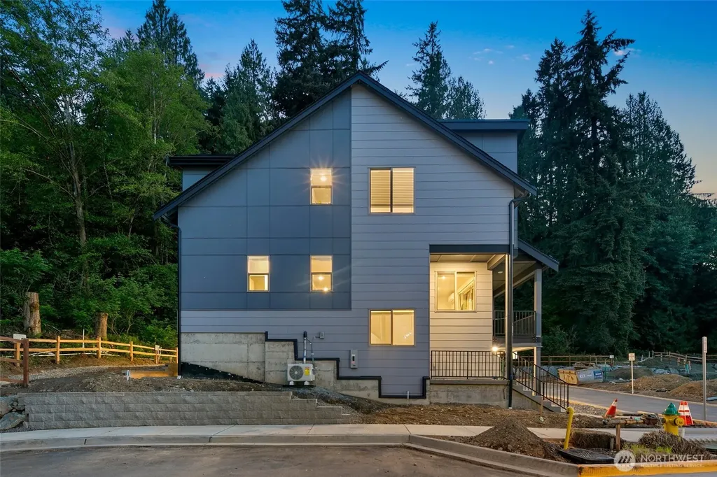 12930 77th Ave SE #A1 Snohomish WA 98296