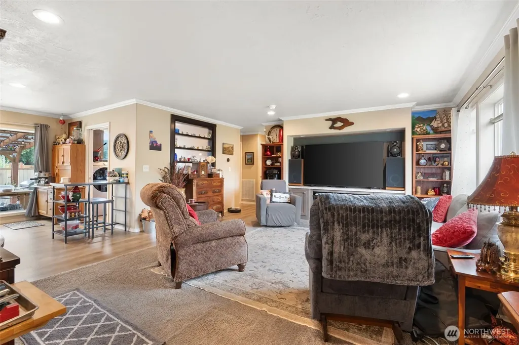 608 Main Street Vader WA 98593
