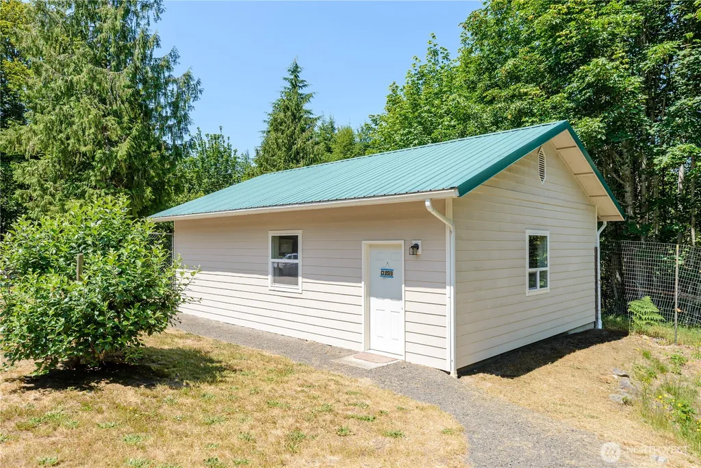 3359 O'brien Road Port Angeles WA 98362