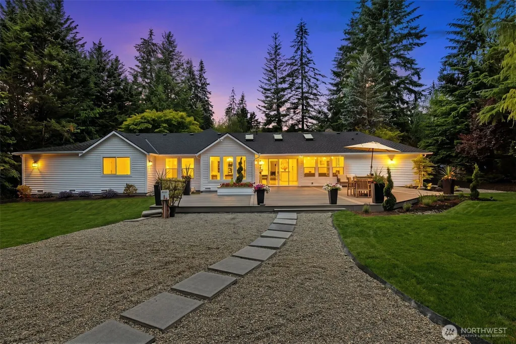 19238 184th Place NE Woodinville WA 98077