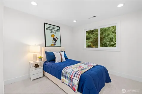 19238 184th Place NE Woodinville WA 98077