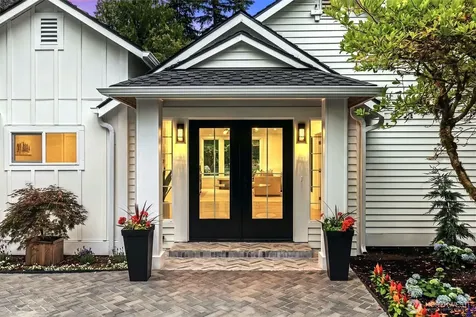19238 184th Place NE Woodinville WA 98077