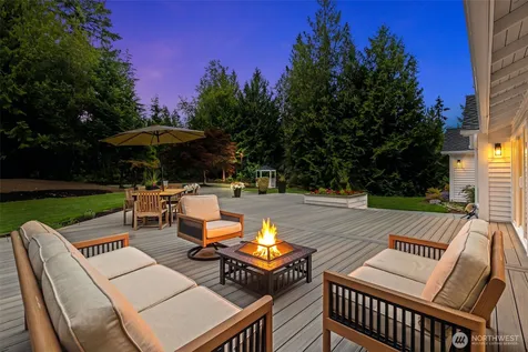 19238 184th Place NE Woodinville WA 98077