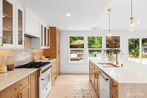19238 184th Place NE Woodinville WA 98077