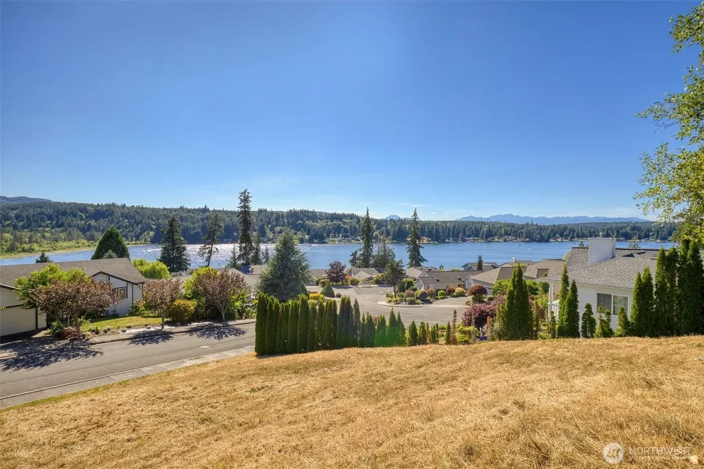 6044 Sandpiper Court Bremerton WA 98312