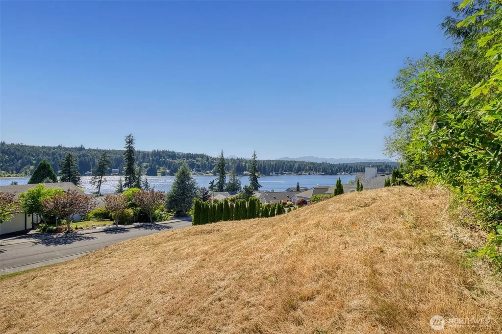 6044 Sandpiper Court Bremerton WA 98312