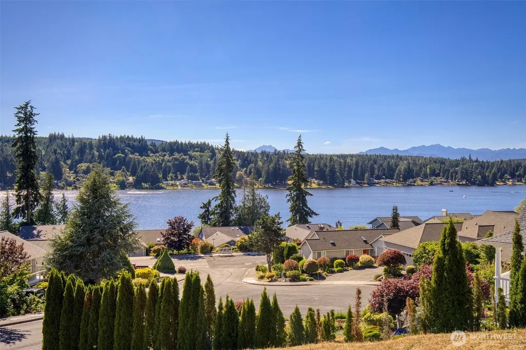6044 Sandpiper Court Bremerton WA 98312
