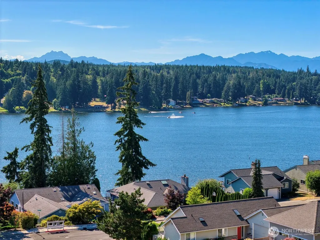 6044 Sandpiper Court Bremerton WA 98312