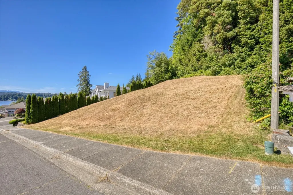 6044 Sandpiper Court Bremerton WA 98312
