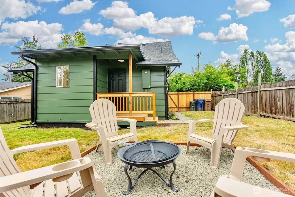 1673 S 58th Street Tacoma WA 98408