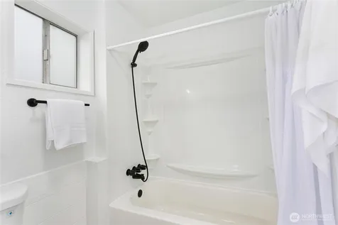 1673 S 58th Street Tacoma WA 98408