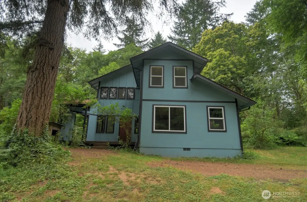 9925 Dempsey Lane SW Olympia WA 98512