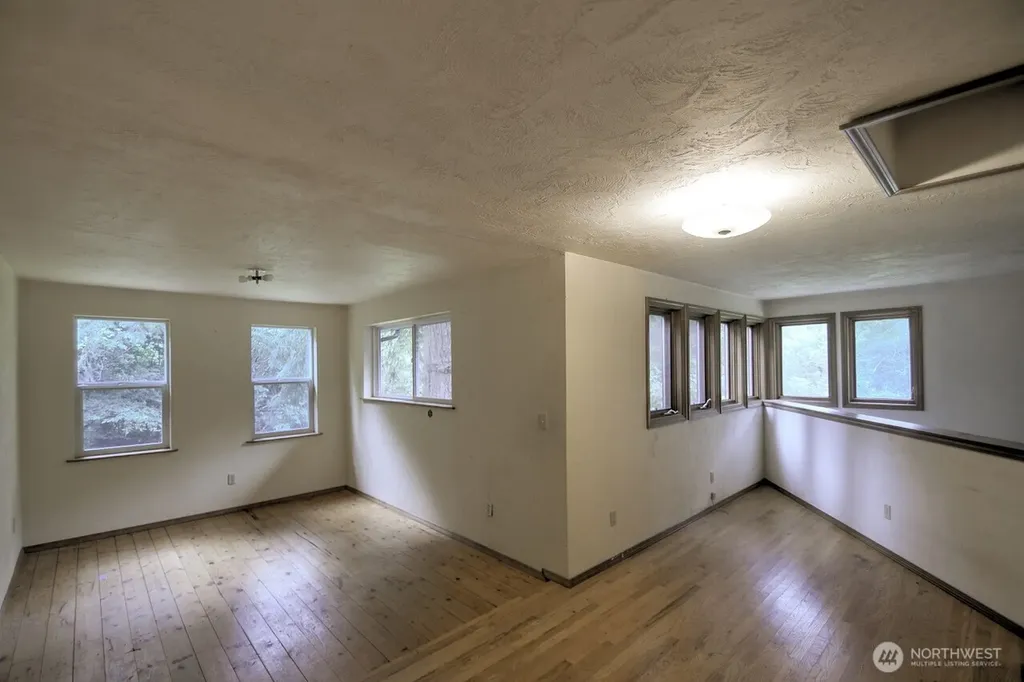 9925 Dempsey Lane SW Olympia WA 98512
